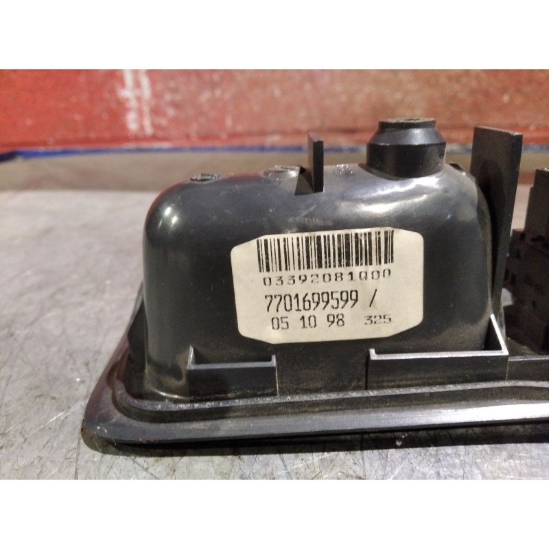 Recambio de mando elevalunas delantero izquierdo para renault laguna (b56) 1.6 | 0.98 - ... 1.6 | 0.98 - ... referencia OEM IAM 