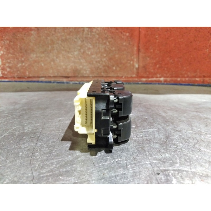 Recambio de mando elevalunas delantero izquierdo para toyota corolla verso (e12)  | 0.02 - 0.04  | 0.02 - 0.04 referencia OEM IA