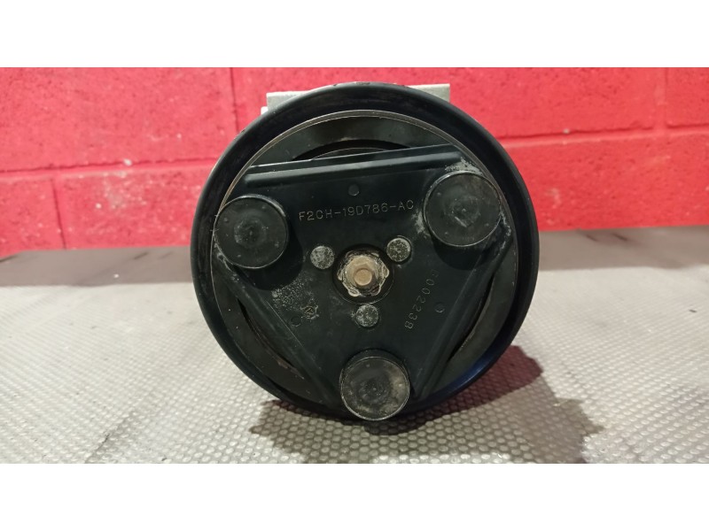 Recambio de compresor aire acondicionado para ford ka (ccq) 1.3 cat | 0.96 - ... 1.3 cat | 0.96 - ... referencia OEM IAM F2CH19D