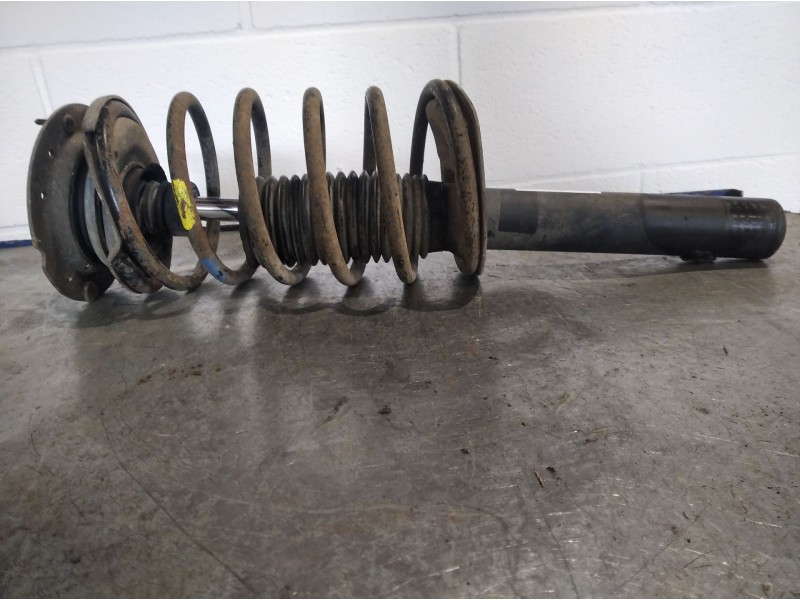 Recambio de amortiguador delantero derecho para peugeot 405 berlina referencia OEM IAM    Recambio de amortiguador delantero derecho para peugeot 405 berlina referencia OEM IAM