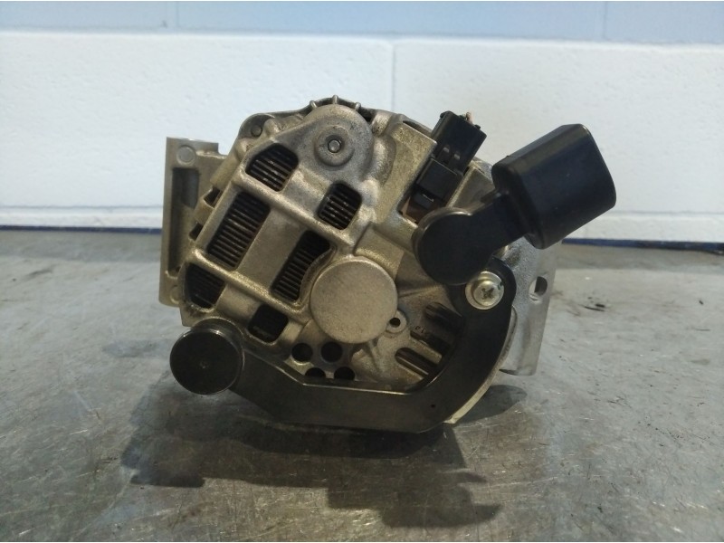 Recambio de alternador para peugeot 207 confort 1.4 vti 16v 95 referencia OEM IAM A005TG0881  
