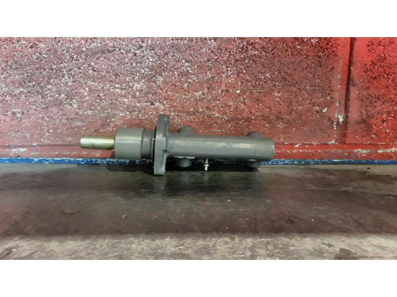 Recambio de bomba freno para volkswagen polo referencia OEM IAM    Recambio de bomba freno para volkswagen polo referencia OEM IAM