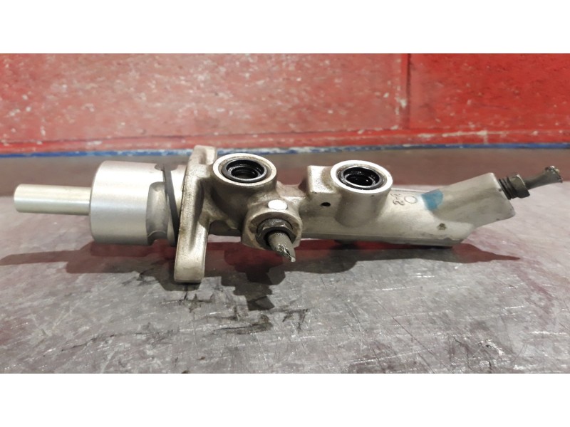Recambio de bomba freno para toyota corolla verso (r1) 1.8 luna | 02.04 - 12.09 1.8 luna | 02.04 - 12.09 referencia OEM IAM   