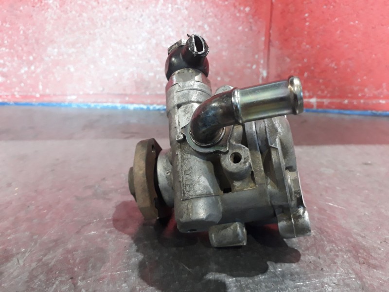 Recambio de bomba direccion para seat leon (1m1) signo referencia OEM IAM   