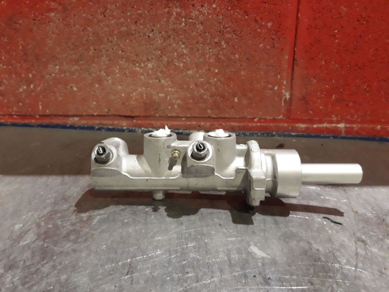 Recambio de bomba freno para peugeot 307 (s1) 1.6 hdi | 0.01 - 0.05 1.6 hdi | 0.01 - 0.05 referencia OEM IAM   