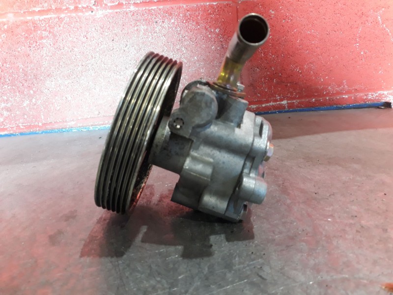 Recambio de bomba direccion para ford fiesta (cbk) 1.4 tdci cat | 0.01 - ... 1.4 tdci cat | 0.01 - ... referencia OEM IAM   