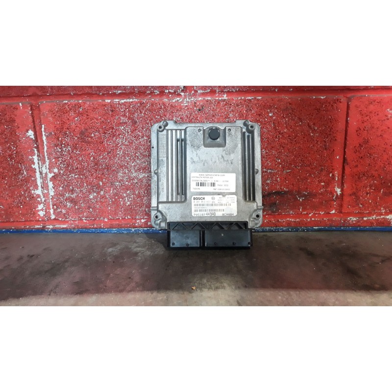 Recambio de centralita motor uce para dodge caliber  | 0.06 - ...  | 0.06 - ... referencia OEM IAM 0281013693  