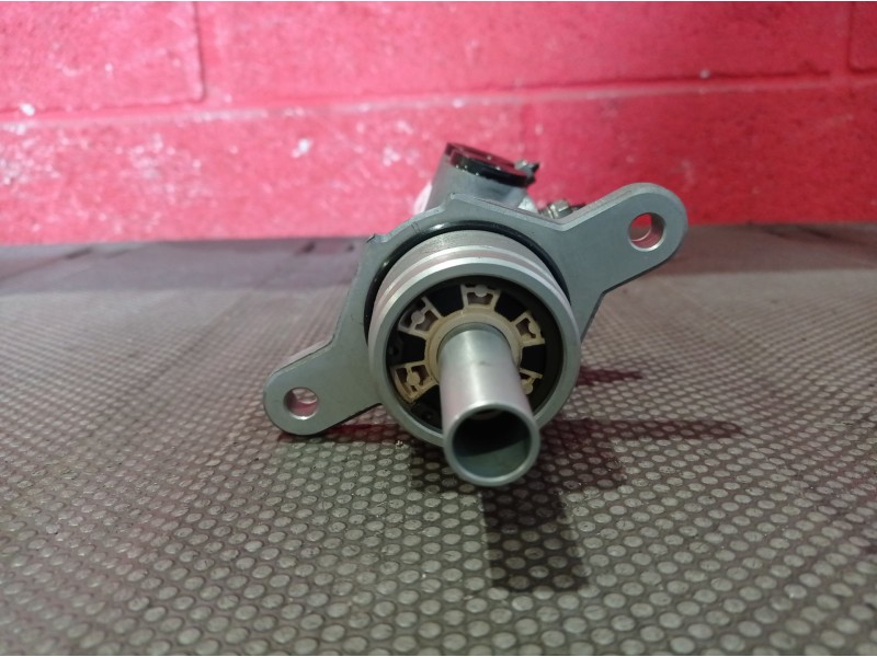 Recambio de bomba freno para seat leon (1p1) 2.0 tdi referencia OEM IAM    Recambio de bomba freno para seat leon (1p1) 2.0 tdi referencia OEM IAM