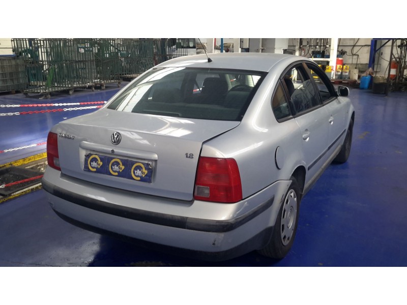 volkswagen passat berlina (3b2) 1.8 | 0.96 - ... del año 1996 volkswagen passat berlina (3b2) 1.8 | 0.96 - ... del año 1996