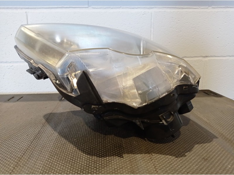 Recambio de faro derecho para renault modus referencia OEM IAM   