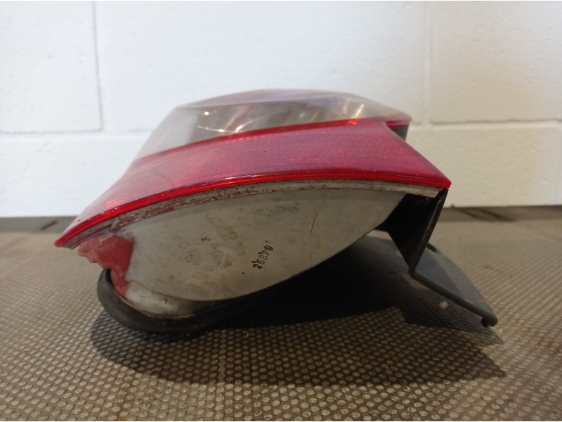 Recambio de piloto trasero izquierdo para renault modus referencia OEM IAM   