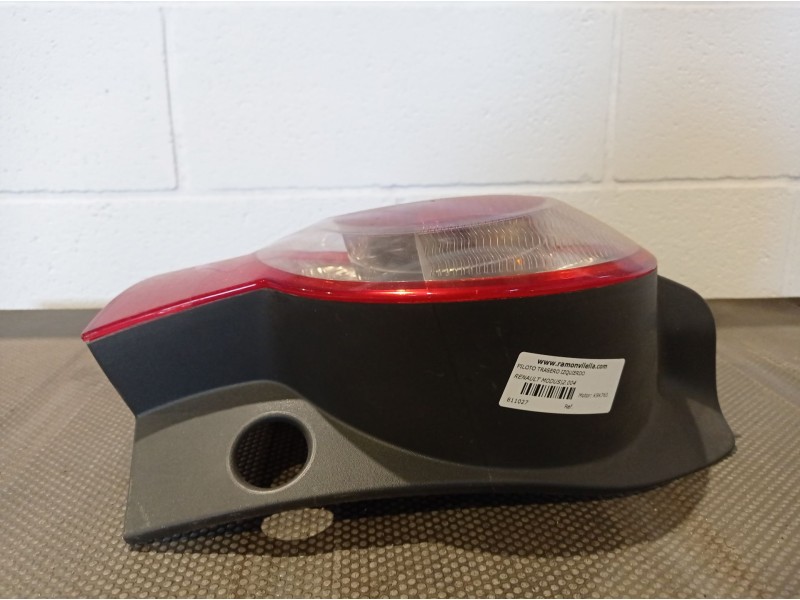 Recambio de piloto trasero izquierdo para renault modus referencia OEM IAM   