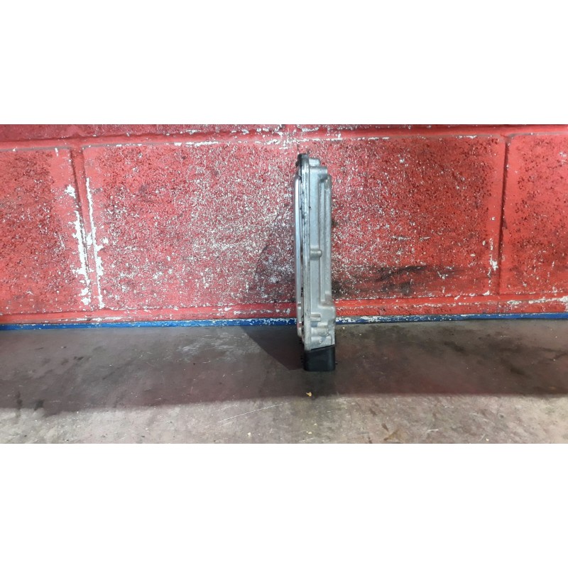 Recambio de centralita motor uce para dodge caliber  | 0.06 - ...  | 0.06 - ... referencia OEM IAM 0281013693  