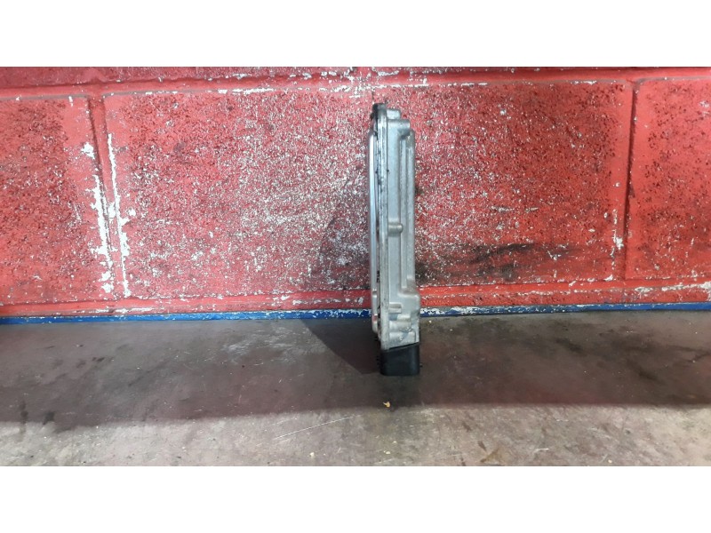 Recambio de centralita motor uce para dodge caliber  | 0.06 - ...  | 0.06 - ... referencia OEM IAM 0281013693  