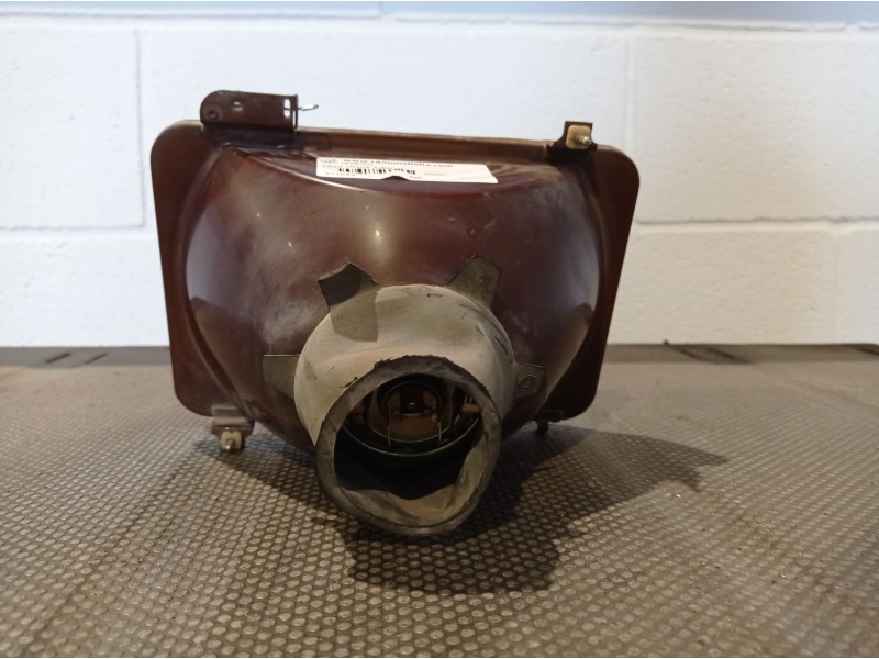 Recambio de faro derecho para ebro trade 2.8 referencia OEM IAM   