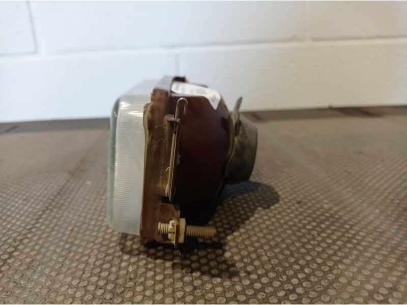 Recambio de faro antiniebla derecho para ebro trade 2.8 referencia OEM IAM    Recambio de faro antiniebla derecho para ebro trade 2.8 referencia OEM IAM