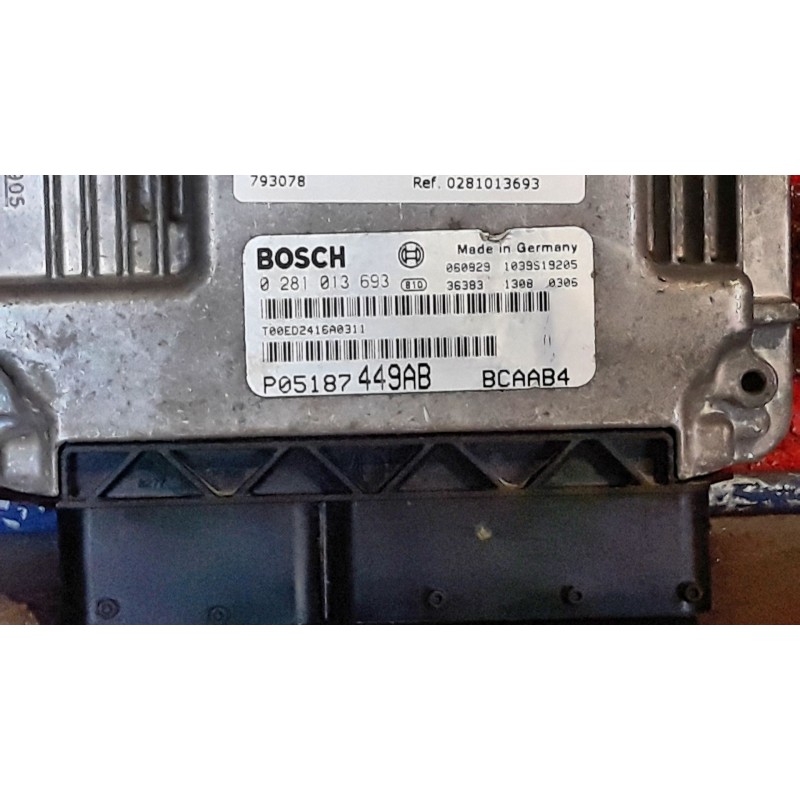 Recambio de centralita motor uce para dodge caliber  | 0.06 - ...  | 0.06 - ... referencia OEM IAM 0281013693  