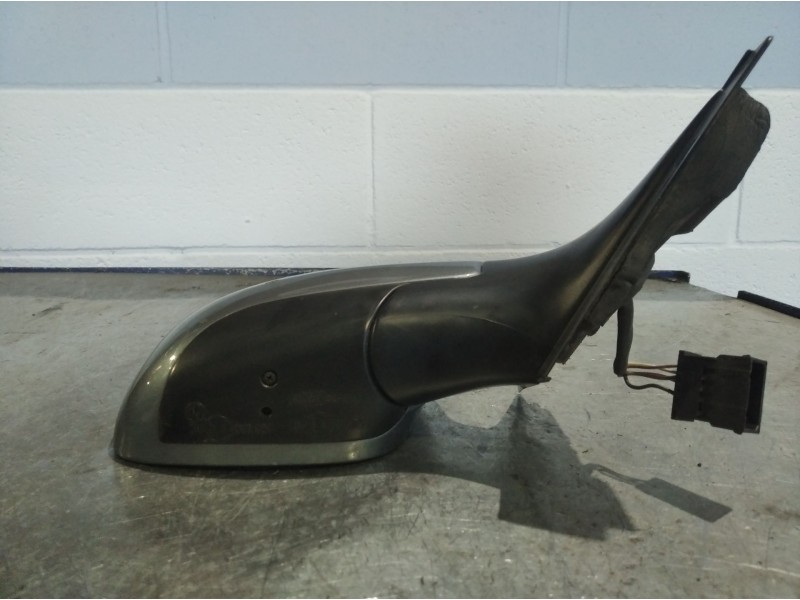 Recambio de retrovisor derecho para audi a4 berlina (b5)  | 0.94 - 0.99  | 0.94 - 0.99 referencia OEM IAM ELECTRIC  