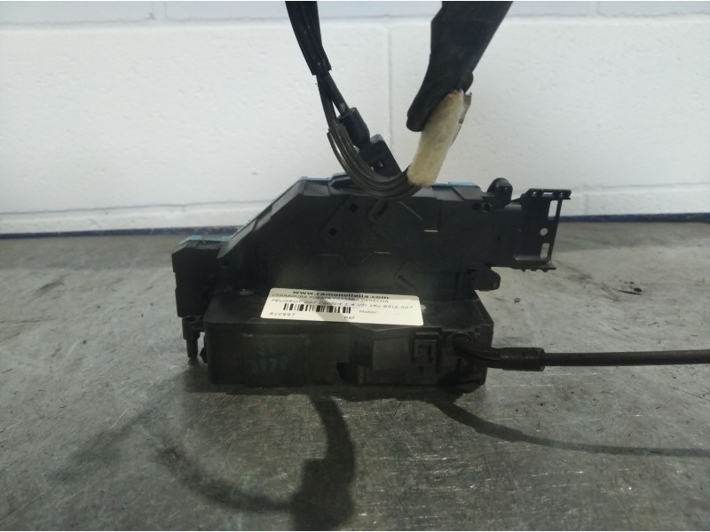 Recambio de cerradura puerta trasera derecha para peugeot 207 confort 1.4 vti 16v 95 referencia OEM IAM   