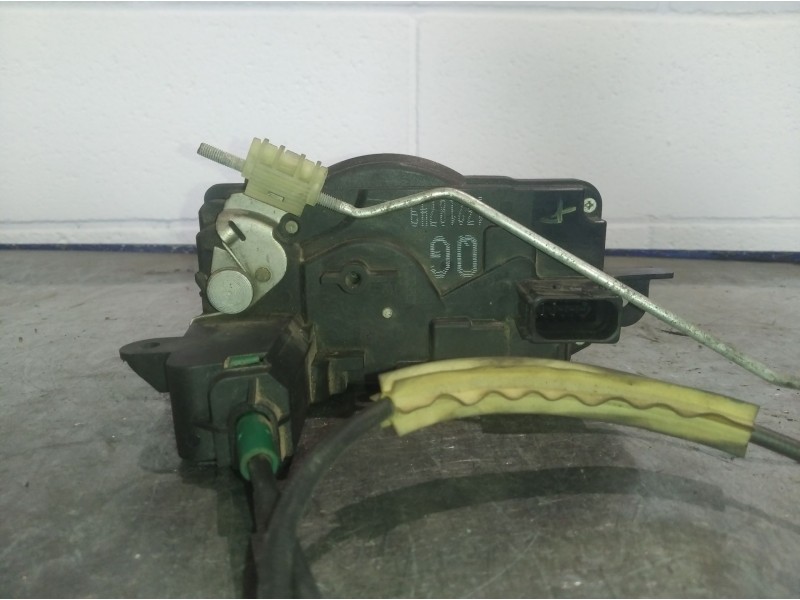 Recambio de cerradura puerta delantera derecha para opel astra gtc 1.9 cdti referencia OEM IAM    Recambio de cerradura puerta delantera derecha para opel astra gtc 1.9 cdti referencia OEM IAM