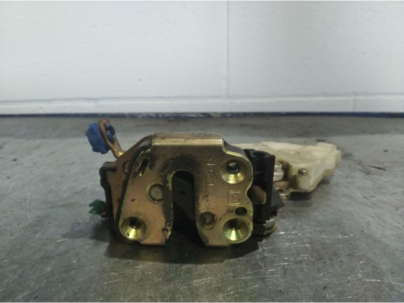 Recambio de cerradura puerta delantera derecha para nissan almera (n16/e) 2.2 16v turbodiesel cat | 0.00 - ... 2.2 16v turbodies