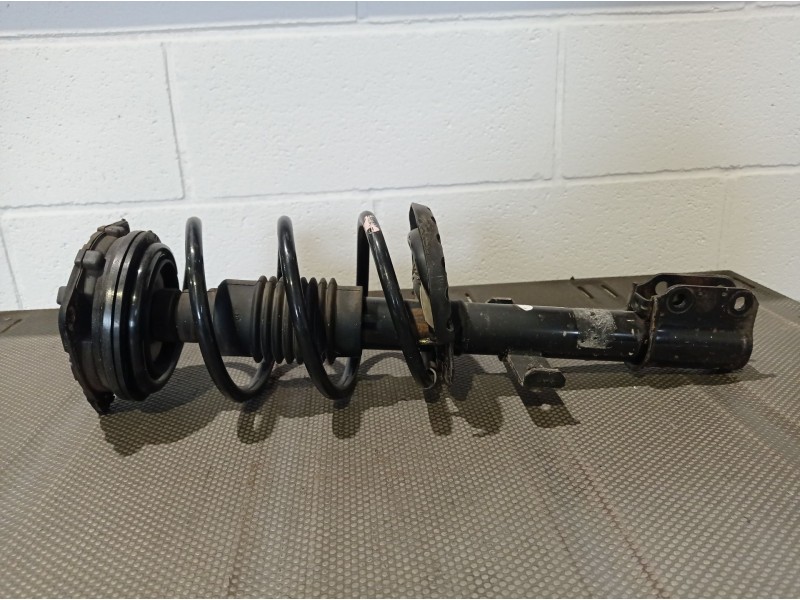 Recambio de amortiguador delantero derecho para renault modus referencia OEM IAM   