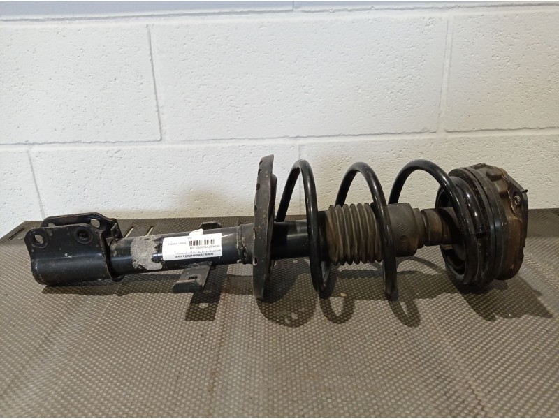 Recambio de amortiguador delantero derecho para renault modus referencia OEM IAM   