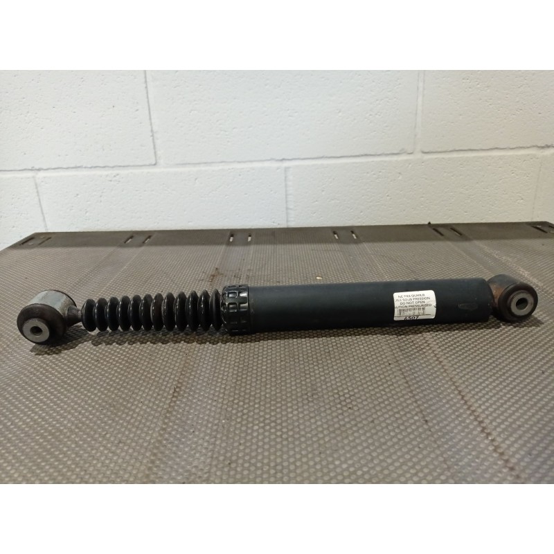 Recambio de amortiguador trasero para peugeot 207 confort 1.4 vti 16v 95 referencia OEM IAM   