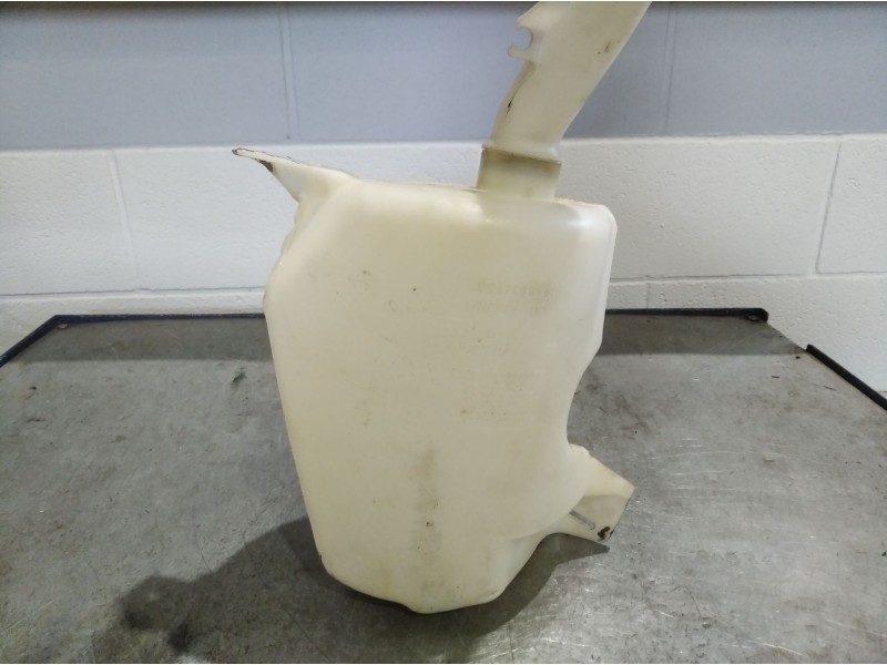 Recambio de deposito limpia para peugeot partner referencia OEM IAM    Recambio de deposito limpia para peugeot partner referencia OEM IAM