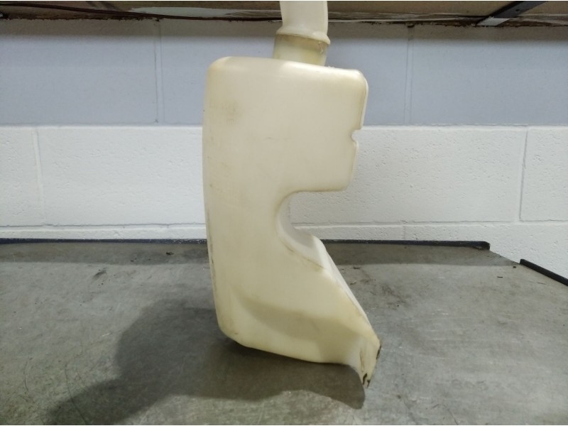 Recambio de deposito limpia para peugeot partner referencia OEM IAM    Recambio de deposito limpia para peugeot partner referencia OEM IAM