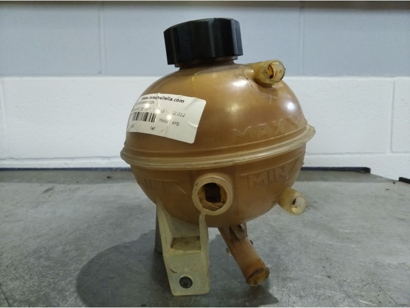 Recambio de deposito expansion para hyundai i30 cw  | 0.12 - ...  | 0.12 - ... referencia OEM IAM   