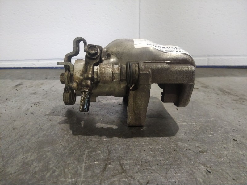 Recambio de pinza freno trasera izquierda para opel astra gtc 1.9 cdti referencia OEM IAM    Recambio de pinza freno trasera izquierda para opel astra gtc 1.9 cdti referencia OEM IAM