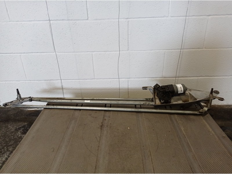 Recambio de motor limpia delantero para renault modus referencia OEM IAM   