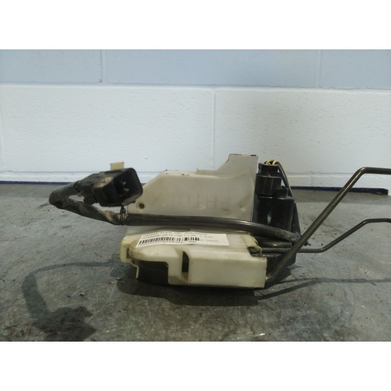 Recambio de cerra. puer. delantero izquierda para hyundai getz (tb) 1.1 gl | 0.02 - ... 1.1 gl | 0.02 - ... referencia OEM IAM  