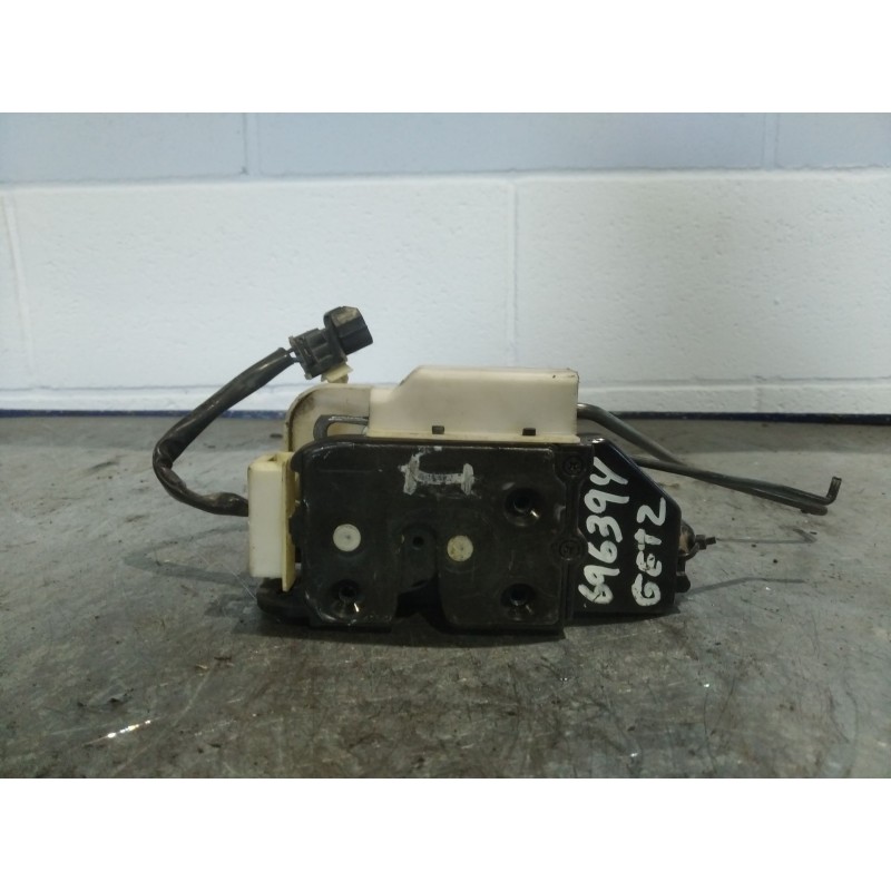 Recambio de cerra. puer. delantero izquierda para hyundai getz (tb) 1.1 gl | 0.02 - ... 1.1 gl | 0.02 - ... referencia OEM IAM  