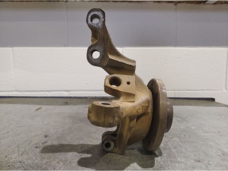 Recambio de mangueta delantera derecha para renault kangoo (f/kc0) referencia OEM IAM   