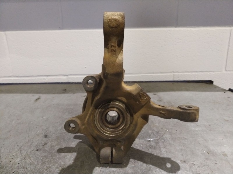 Recambio de mangueta delantera derecha para renault kangoo (f/kc0) referencia OEM IAM   