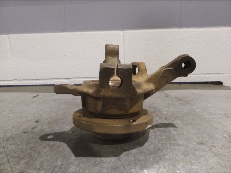 Recambio de mangueta delantera derecha para renault kangoo (f/kc0) referencia OEM IAM   