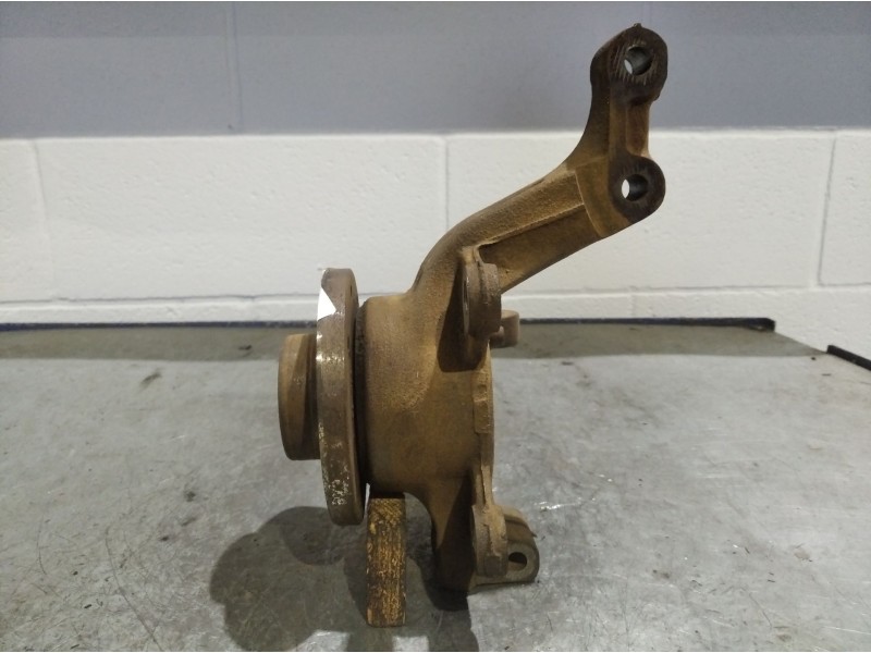 Recambio de mangueta delantera derecha para renault modus referencia OEM IAM   