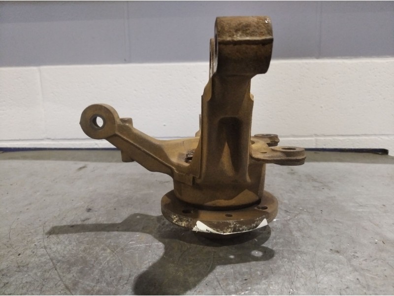 Recambio de mangueta delantera derecha para renault modus referencia OEM IAM   