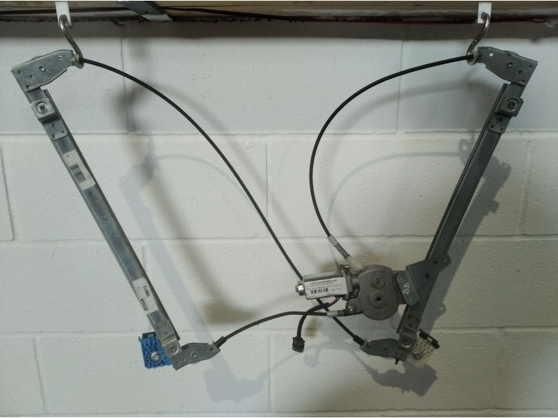 Recambio de elevalunas delantero derecho para ford focus berlina (cak) 1.6 16v cat | 0.98 - ... 1.6 16v cat | 0.98 - ... referen