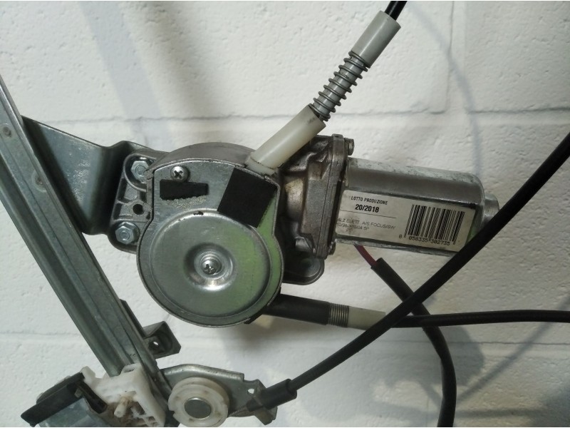 Recambio de elevalunas delantero derecho para ford focus berlina (cak) 1.6 16v cat | 0.98 - ... 1.6 16v cat | 0.98 - ... referen