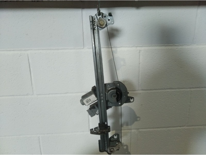 Recambio de elevalunas delantero derecho para citroen c3 1.1 referencia OEM IAM   