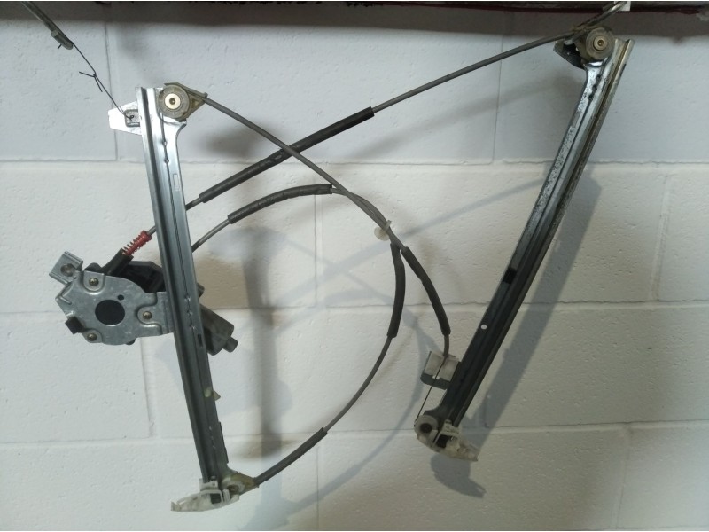 Recambio de elevalunas delantero izquierdo para citroen xsara coupe 1.9 td vts referencia OEM IAM    Recambio de elevalunas delantero izquierdo para citroen xsara coupe 1.9 td vts referencia OEM IAM