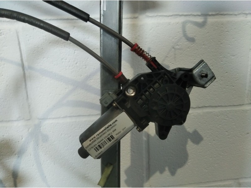 Recambio de elevalunas delantero izquierdo para citroen xsara coupe 1.9 td vts referencia OEM IAM    Recambio de elevalunas delantero izquierdo para citroen xsara coupe 1.9 td vts referencia OEM IAM