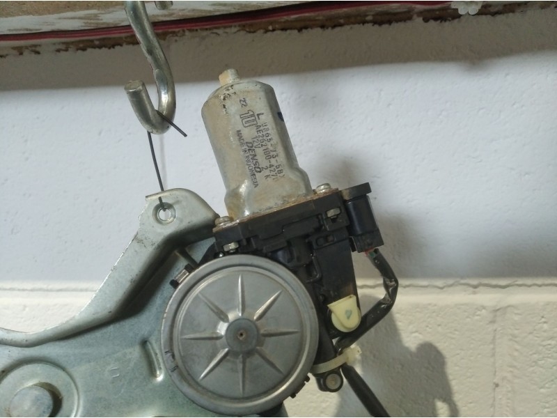 Recambio de elevalunas trasero izquierdo para mazda bt-50 (un)  | 0.06 - ...  | 0.06 - ... referencia OEM IAM    Recambio de elevalunas trasero izquierdo para mazda bt-50 (un)  | 0.06 - ...  | 0.06 - ... referencia OEM IAM