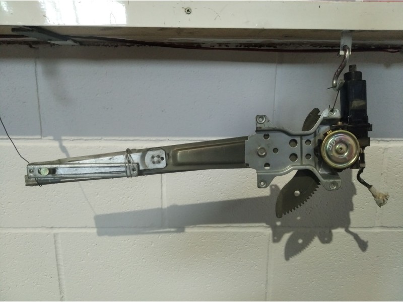 Recambio de elevalunas delantero derecho para daihatsu feroza feroza 16v. dx referencia OEM IAM   