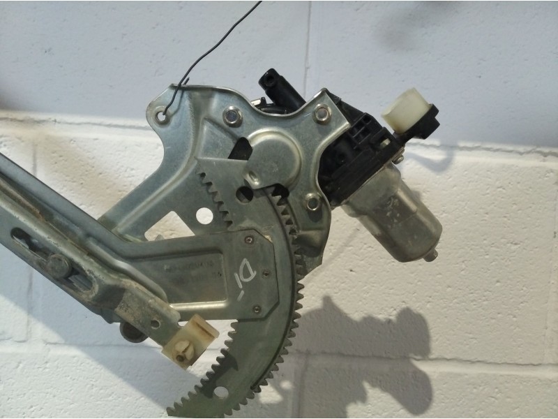 Recambio de elevalunas delantero izquierdo para mazda bt-50 (un)  | 0.06 - ...  | 0.06 - ... referencia OEM IAM    Recambio de elevalunas delantero izquierdo para mazda bt-50 (un)  | 0.06 - ...  | 0.06 - ... referencia OEM IAM