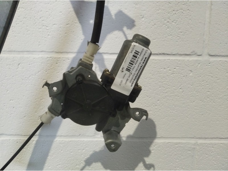 Recambio de elevalunas delantero izquierdo para nissan almera tino (v10m) básico | 0.00 - ... básico | 0.00 - ... referencia OEM