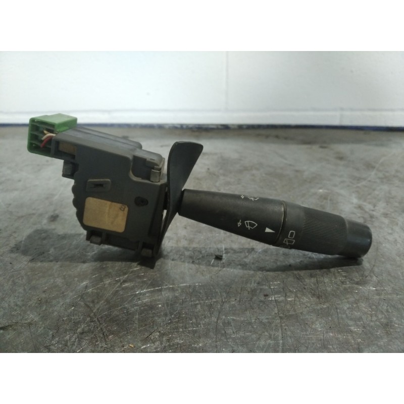 Recambio de mando limpia para peugeot 205 berlina 1.8 d generation | 09.95 - 12.98 1.8 d generation | 09.95 - 12.98 referencia O